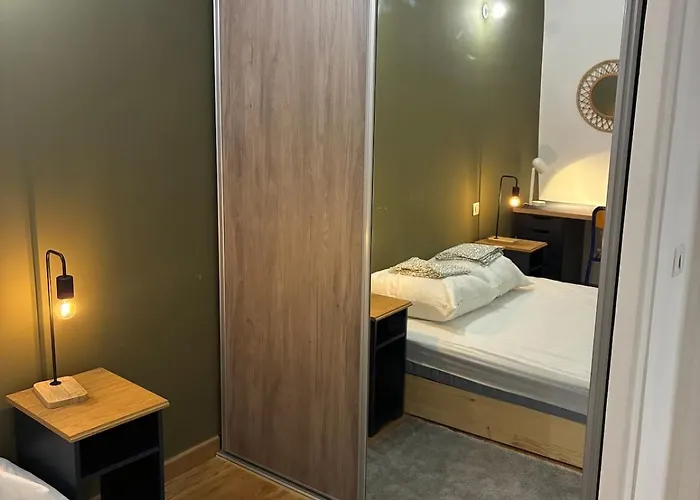 شقة Cozy 50 M2 - Balcony & Air Conditioning! Heart Of Old نيس