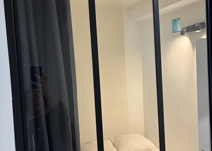 Cozy 50 M2 - Balcony & Air Conditioning! Heart Of Old
