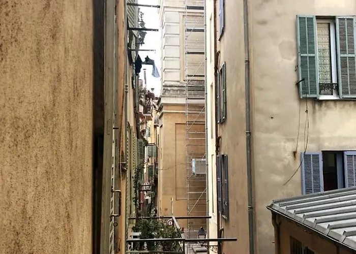 Cozy 50 M2 - Balcony & Air Conditioning! Heart Of Old شقة