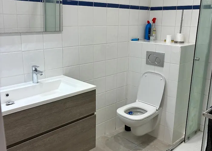 شقة Cozy 50 M2 - Balcony & Air Conditioning! Heart Of Old