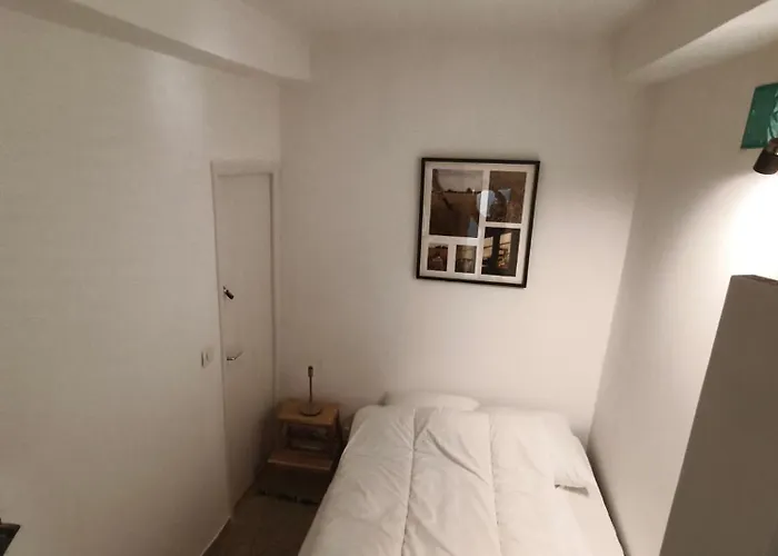 شقة Cozy 50 M2 - Balcony & Air Conditioning! Heart Of Old *