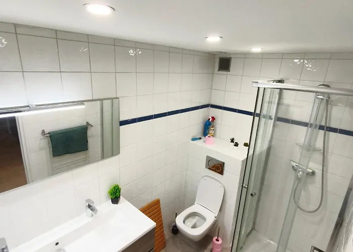Cozy 50 M2 - Balcony & Air Conditioning! Heart Of Old