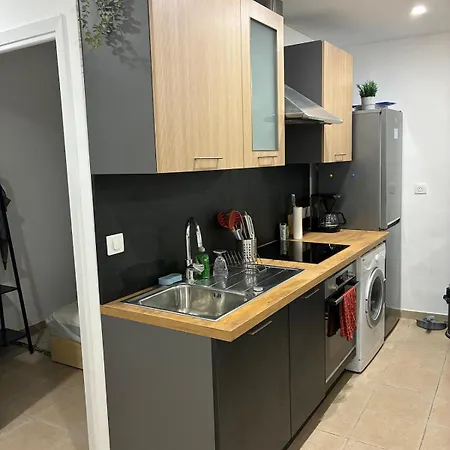 Cozy 50 M2 - Balcony & Air Conditioning! Heart Of Old Appartement Nice