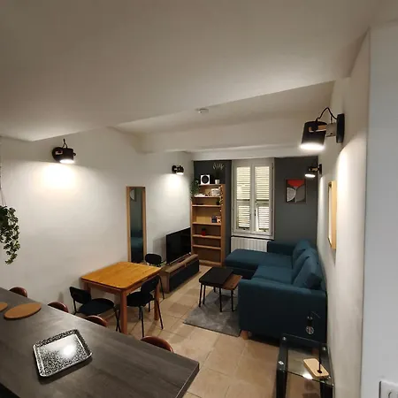 Cozy 50 M2 - Balcony & Air Conditioning! Heart Of Old Nice