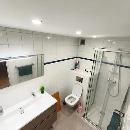 Cozy 50 M2 - Balcony & Air Conditioning! Heart Of Old